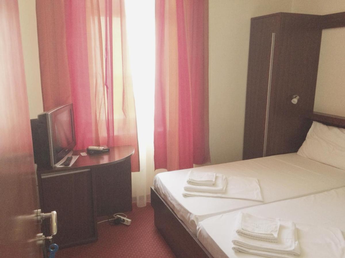 Lux Hotel Pansion Jablanac Exterior photo